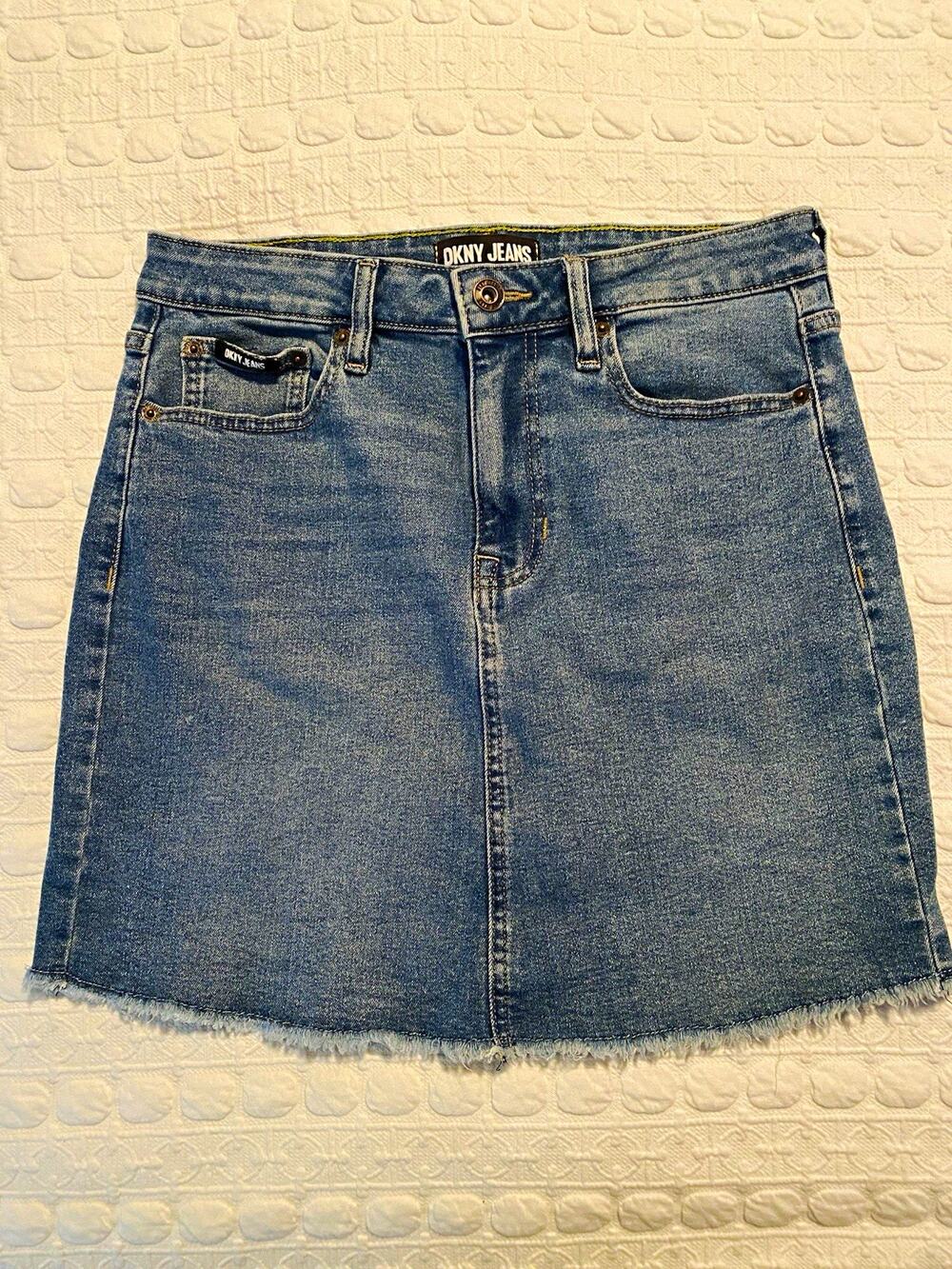 DKNY Jeans Women's Blue Solid Denim Mini Skirt Button & Logo Accents Size 6